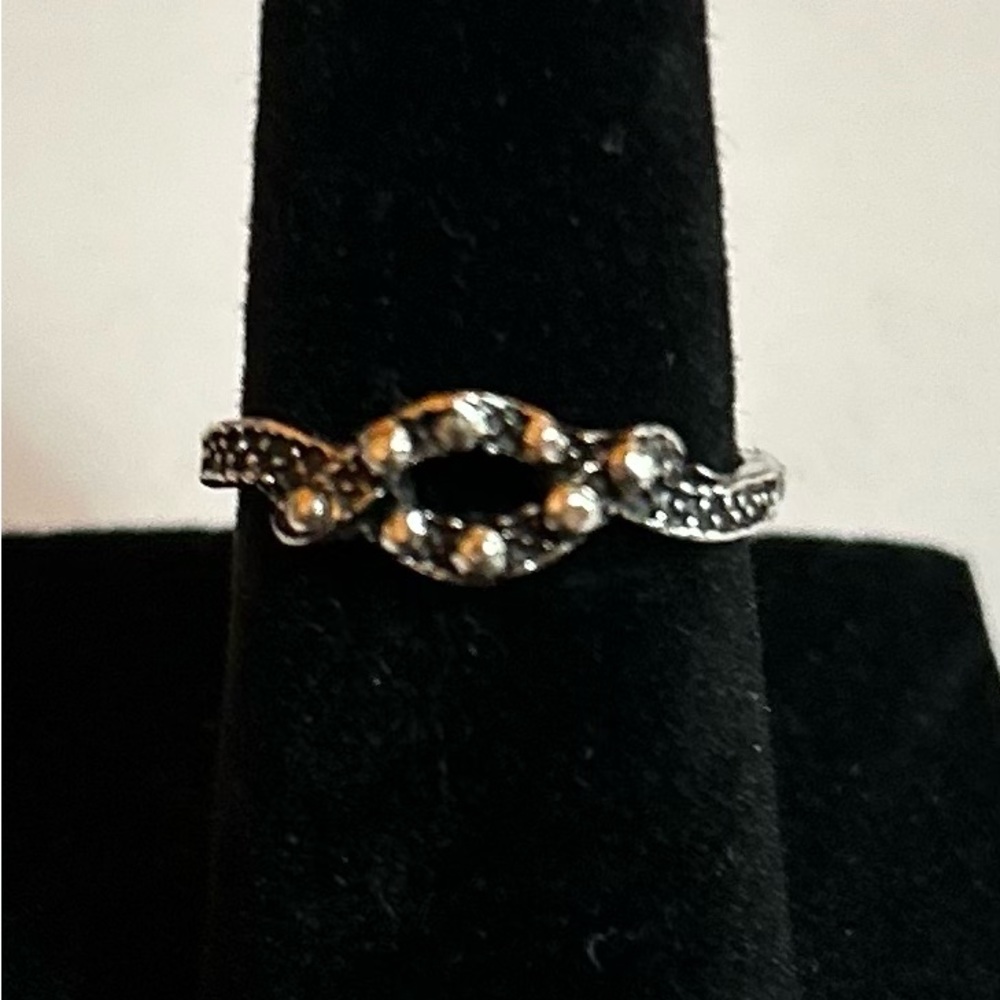 3/$10 Fashion ring size 5
